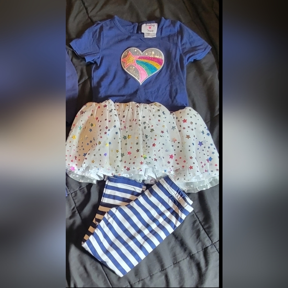 Counting Daisies Matching Navy And Striped Set